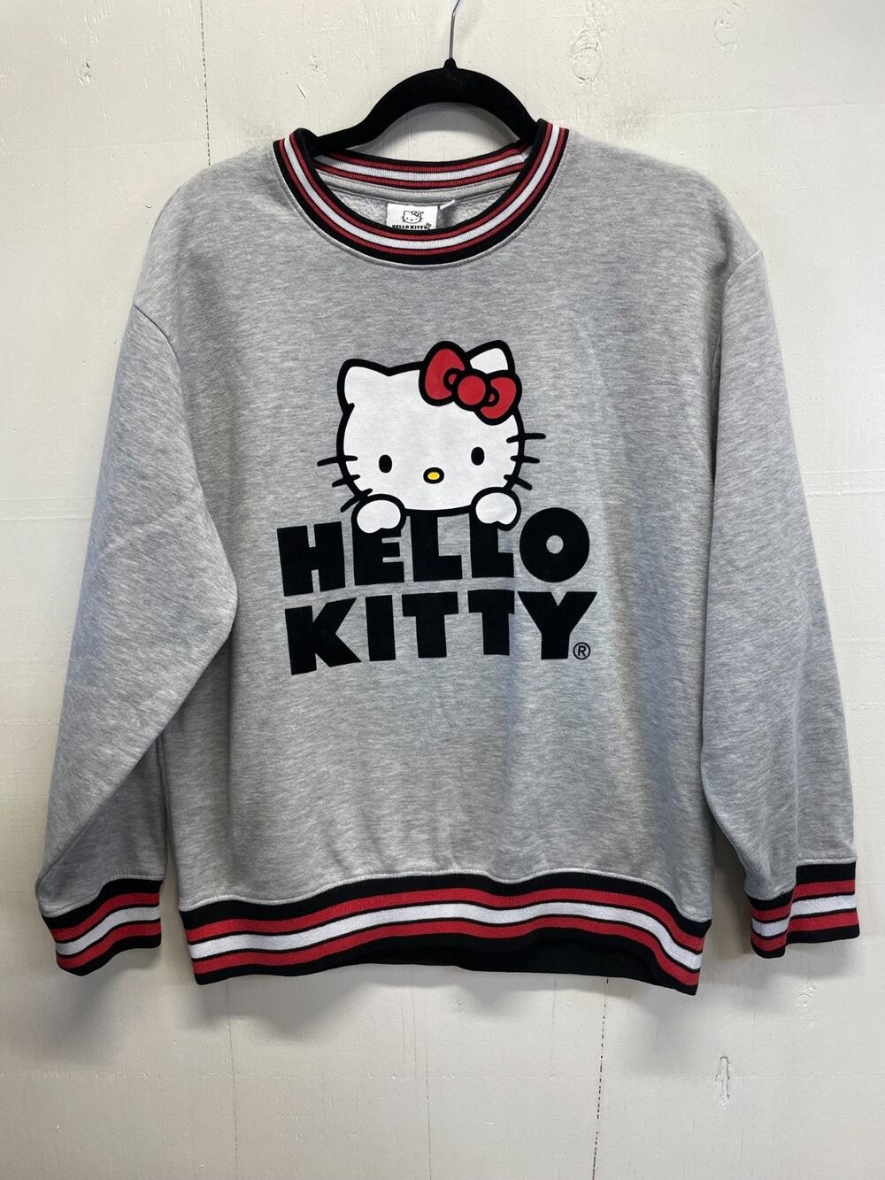 Sanrio Hello Kitty Grey Sweatshirt Women’s Size Large Crewneck